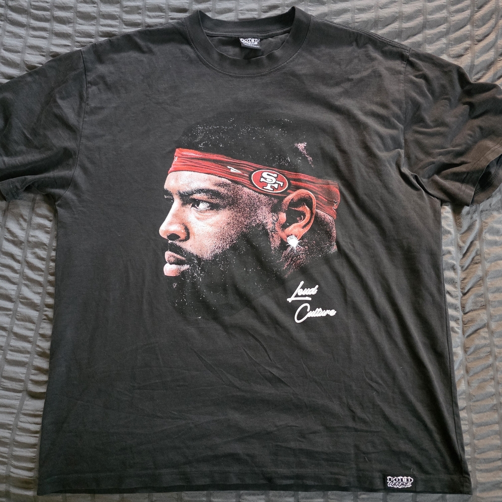 Loud Culture - SF Niners Trent Williams Player Portrait Oversized Tee (Black)